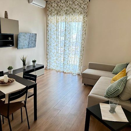 Napule House - Napoli Appartamento In Centro ภายนอก รูปภาพ