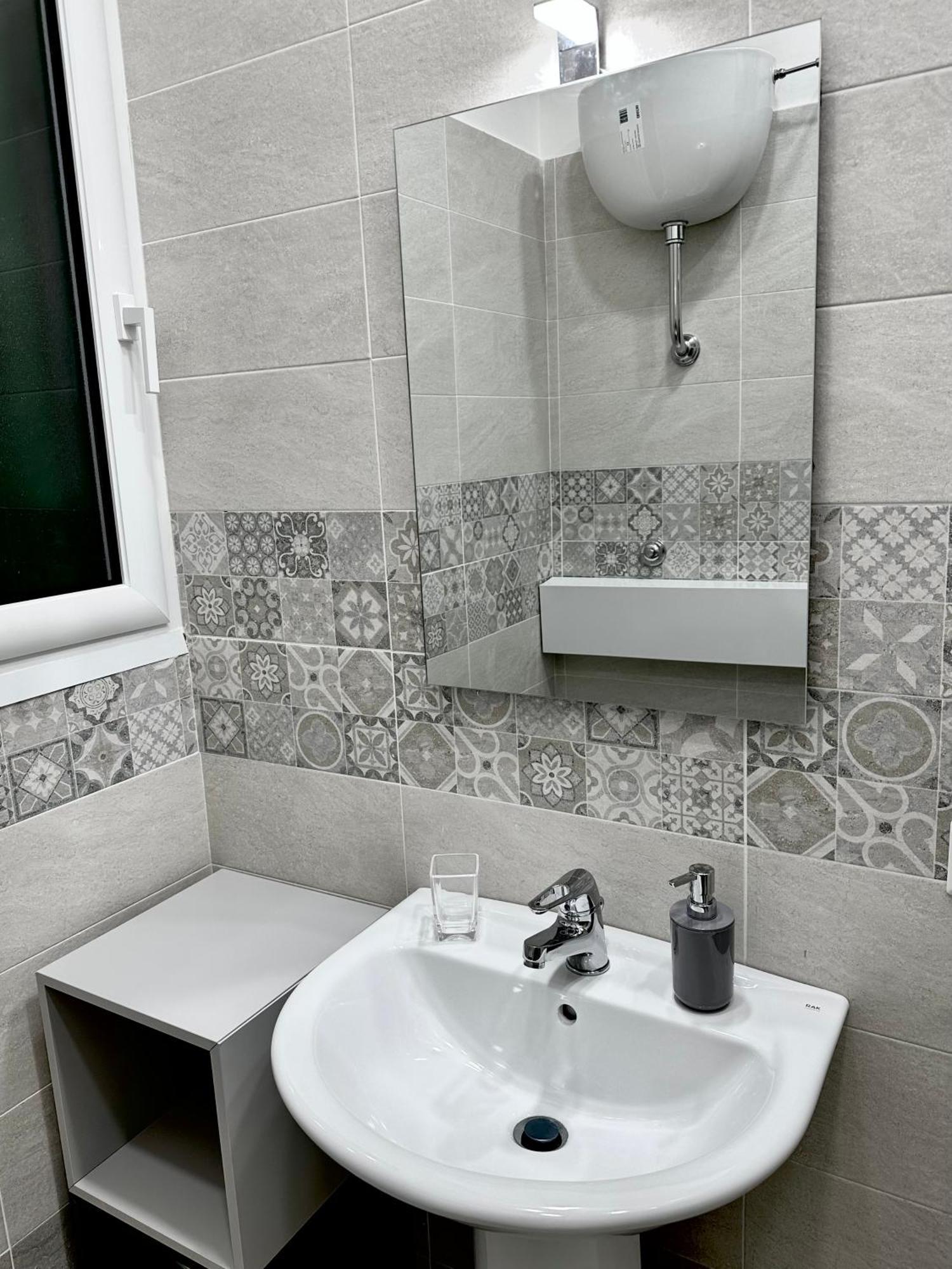 Napule House - Napoli Appartamento In Centro ภายนอก รูปภาพ