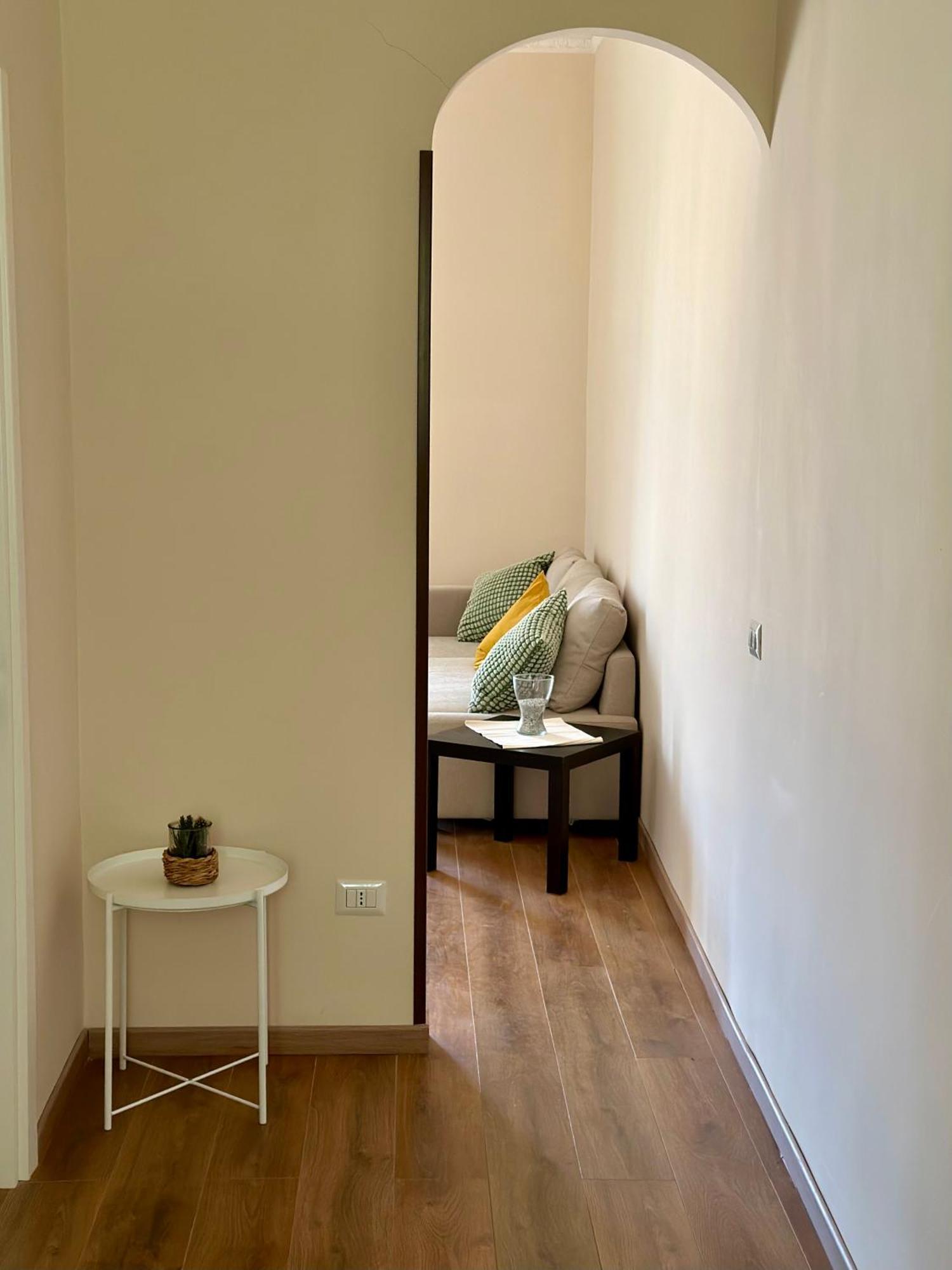 Napule House - Napoli Appartamento In Centro ภายนอก รูปภาพ